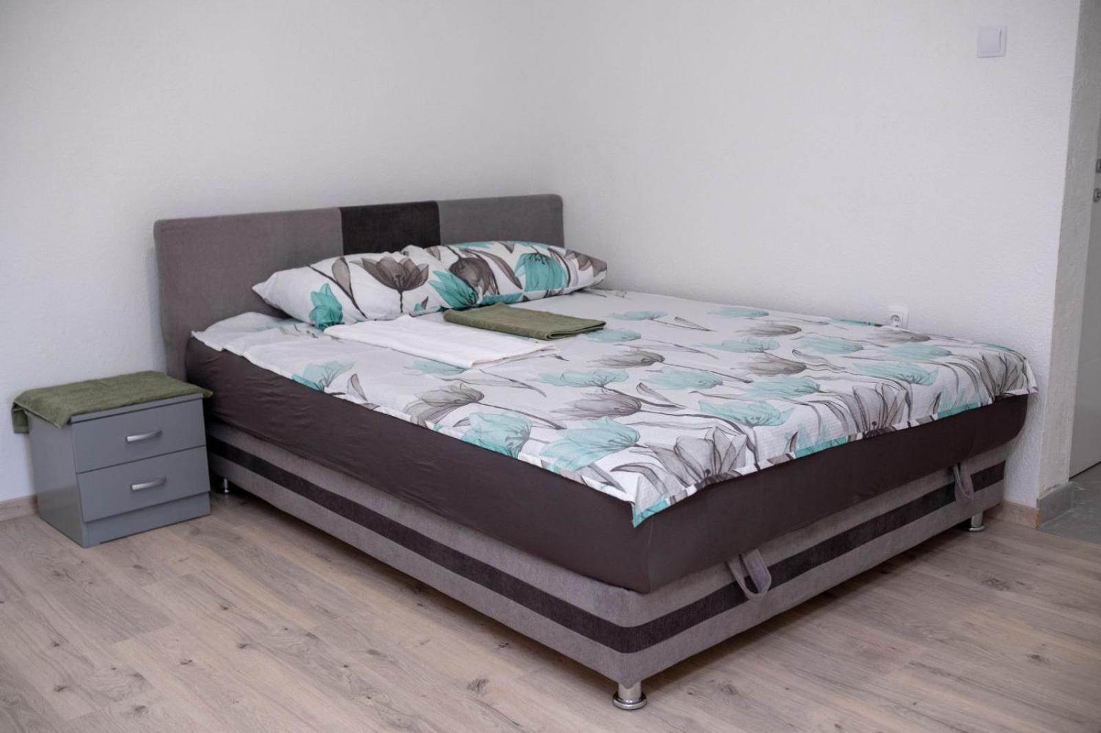 Apartman Hadze โมสตาร์ ภายนอก รูปภาพ