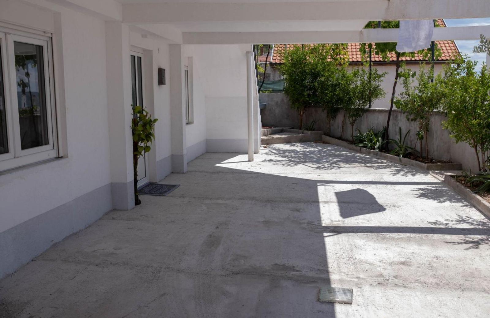 Apartman Hadze โมสตาร์ ภายนอก รูปภาพ