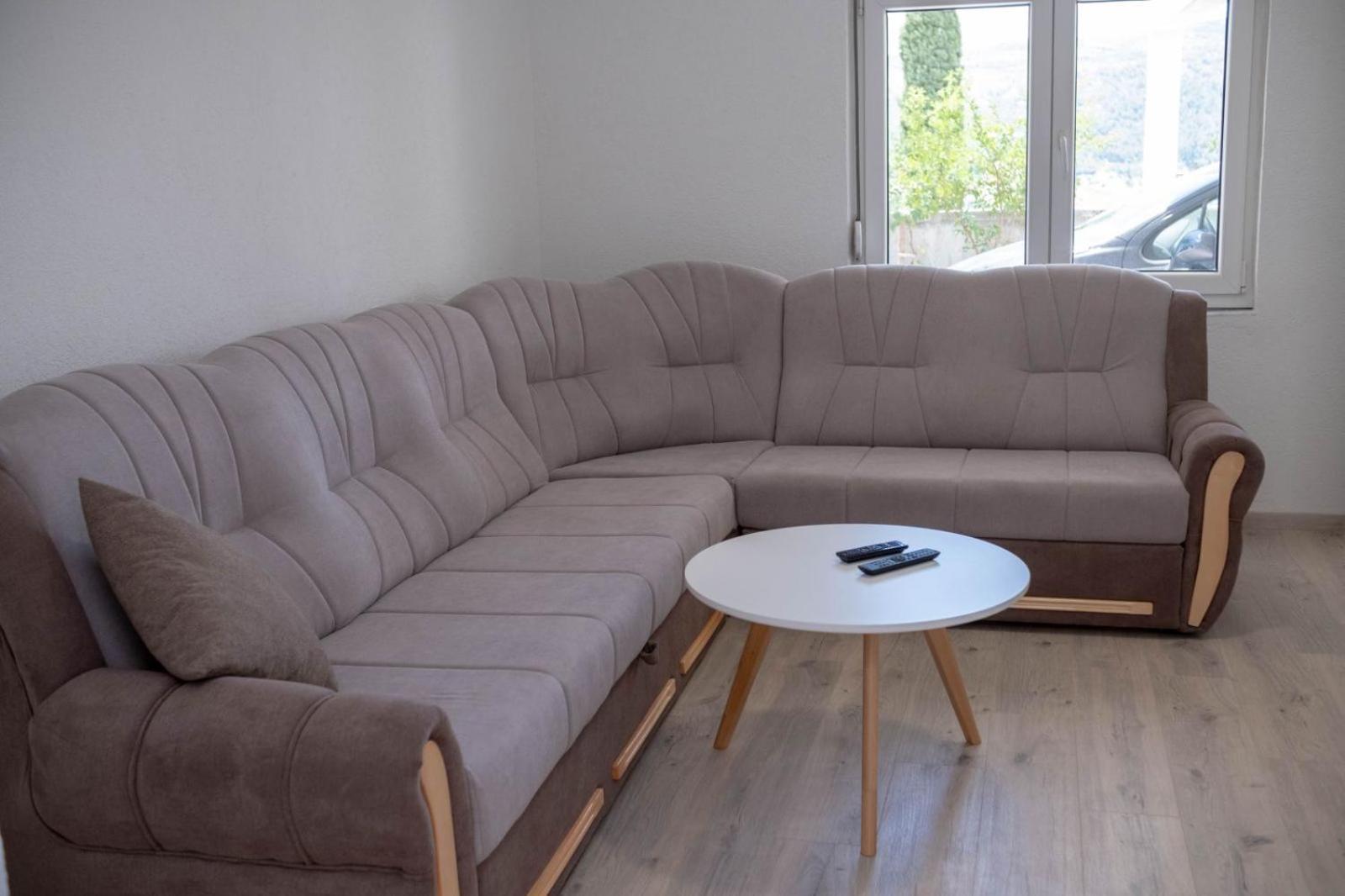 Apartman Hadze โมสตาร์ ภายนอก รูปภาพ