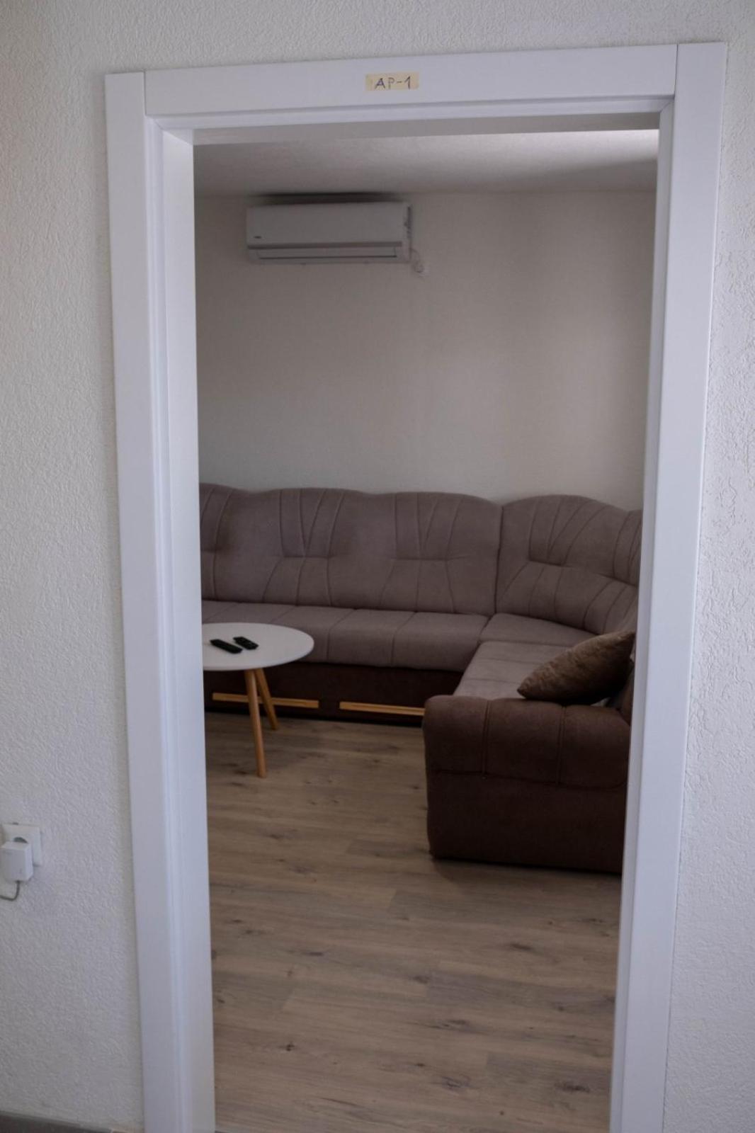 Apartman Hadze โมสตาร์ ภายนอก รูปภาพ