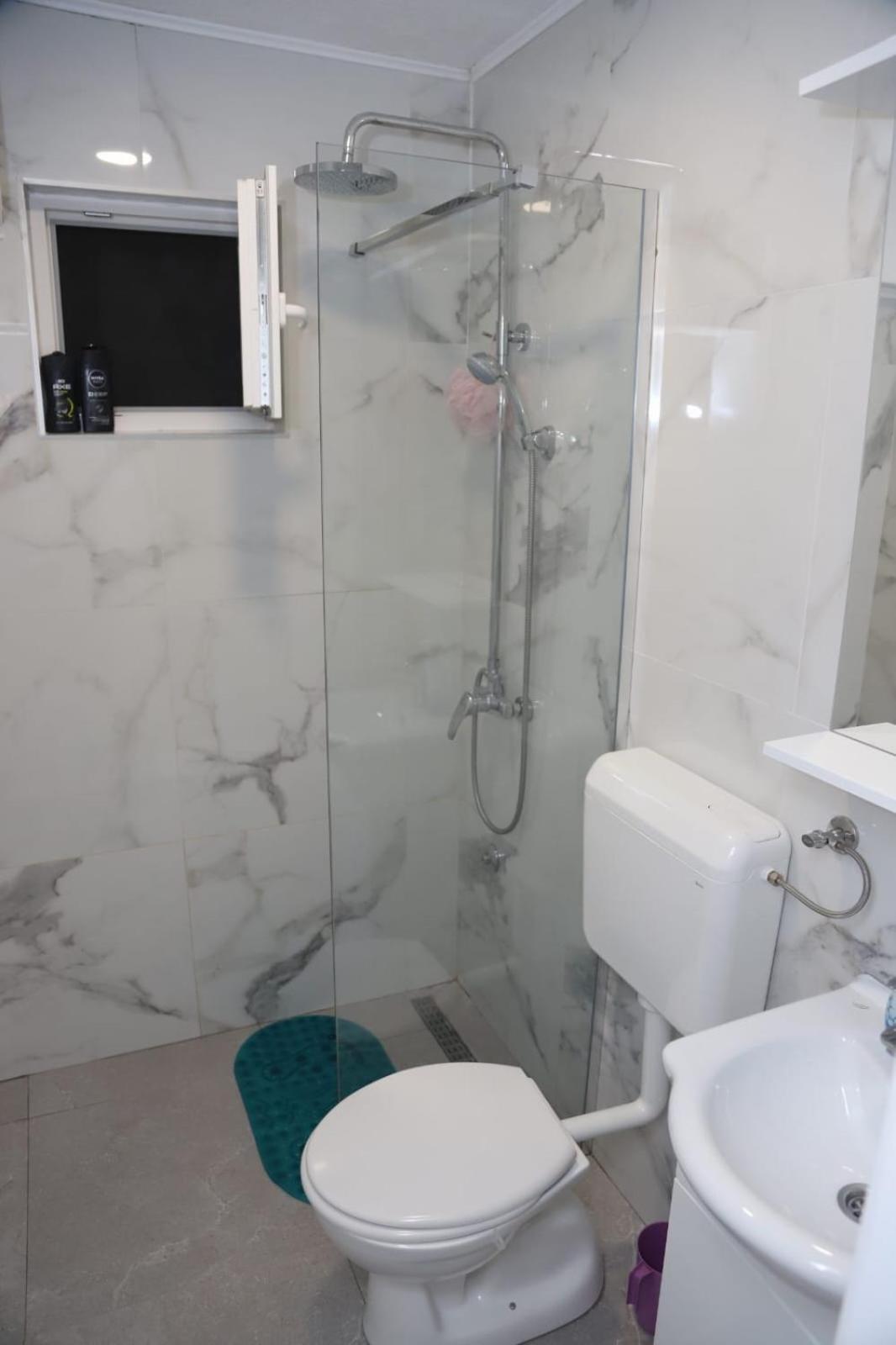 Apartman Hadze โมสตาร์ ภายนอก รูปภาพ