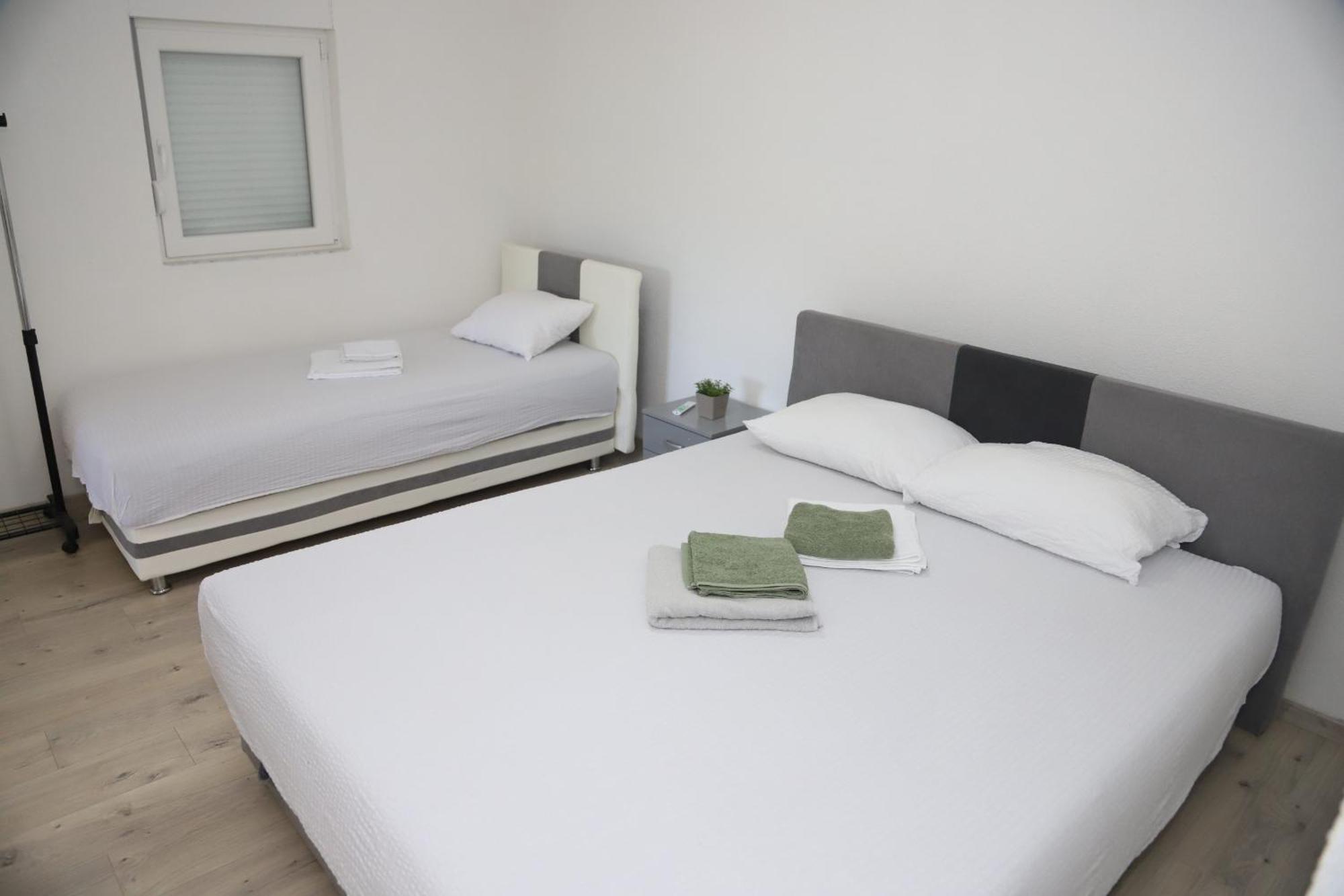 Apartman Hadze โมสตาร์ ภายนอก รูปภาพ